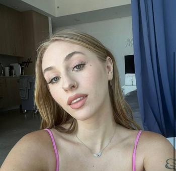 Rose, 24 Caucasian/White female escort, Skeena / Bulkley